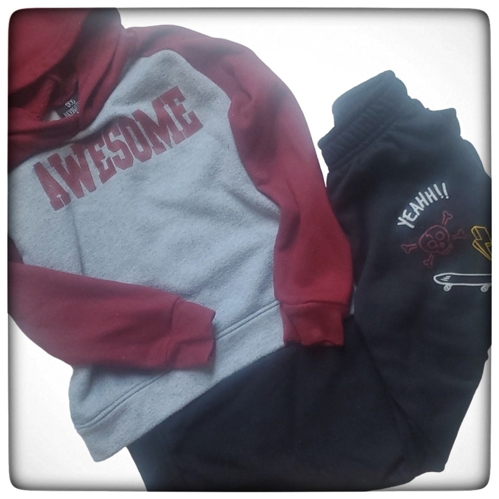 Toddler Boys "Awesome" Jogging Suit 2 Piece Set Size 5/6